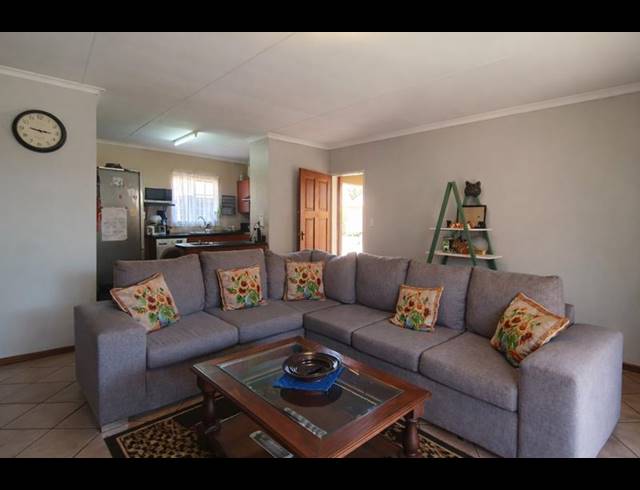 2 BEDROOM TOWNHOUSE FOR SALE IN ELARDUSPARK